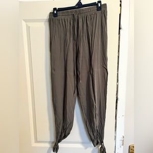 Military Green Flowy Joggers from ZAFUL - size Large